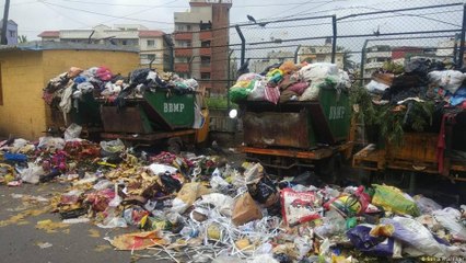النفايات وآثارها في بنغالور الهندية