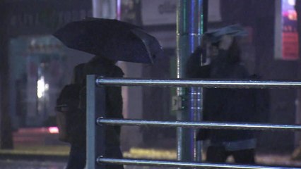 [날씨] 밤사이 전국 비...내일 남부지방 황사 영향 / YTN