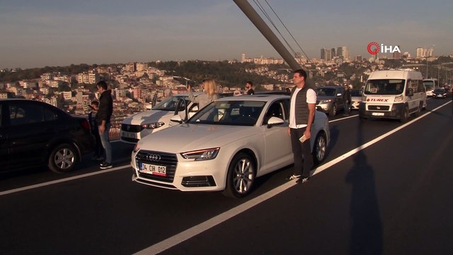 15 Temmuz Şehitler Köprüsü'nde Ata’ya saygı duruşu