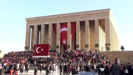 Atatürk'ün ebediyete intikalinin 81'inci yılı - Anıtkabir'i ziyaret eden vatandaşlar (6)
