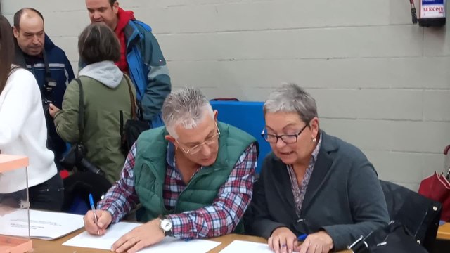 Primeras votaciones en Durango (Bizkaia)