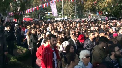 Vatandaşlar Dolmabahçe Sarayı’na akın etti