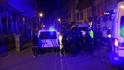 Alkollü sürücülerin satırlı ve demir çubuklu kavgasına polisten müdahale