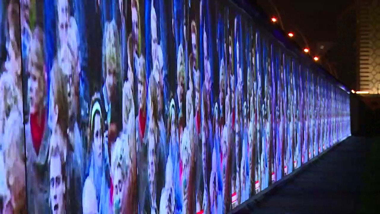 Les Berlinois célèbrent les 30 ans de la chute du Mur