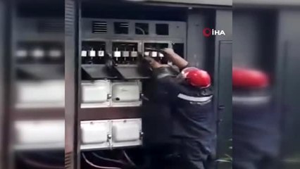 - Elektrik işçisi çalışırken trafo patladı
