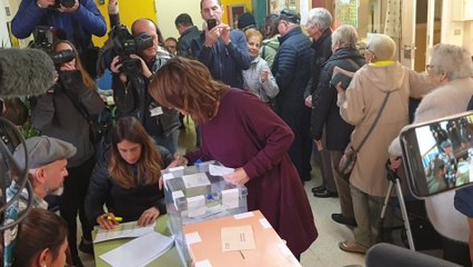 Vehí (CUP) vota en Barcelona