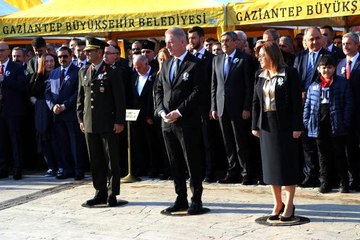 Atatürk'ün doğum tarihi yanlış yazıldı! Sosyal medyadan tepki yağdı