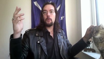 Hillary Clinton Runs Reverse Psychology Interference for Warren's Bad M4A Pitch