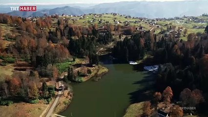 Hıdırnebi Yaylası sonbahar manzarasıyla ziyaretçilerini ağırlıyor