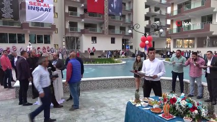 Hatay'da dünyanın en büyük makasıyla açılış