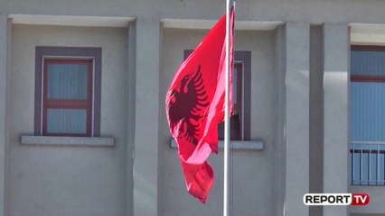 Report TV - Ngërçi i Kushtetueses/ Meta i 'ankohet' Ruçit: Fajtor është KED, unë e kam bërë detyrën