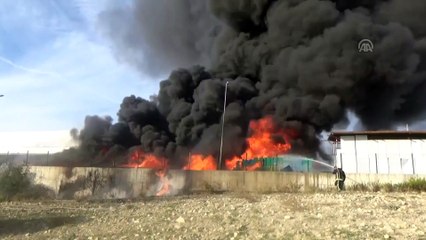 Antalya'da depo yangını