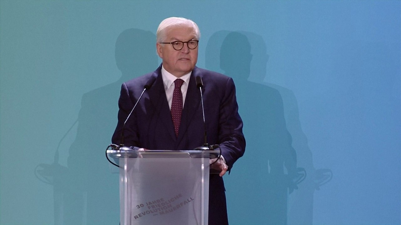 Le président allemand appelle les États-Unis au "respect mutuel", 30 ans après la chute du Mur de Berlin