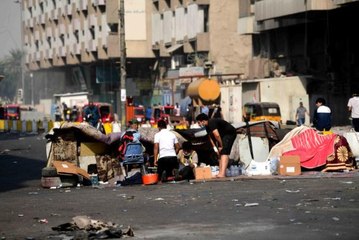 Bağdat'ta protestocularla güvenlik güçleri arasında çatışma