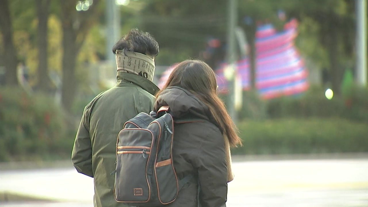 [날씨] 출근길 약한 비...낮부터 개고 공기 깨끗 / YTN
