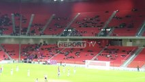 Report TV - Pamjet e para nga brenda stadiumit', Arena Kombëtare' luhet ndeshja testuese