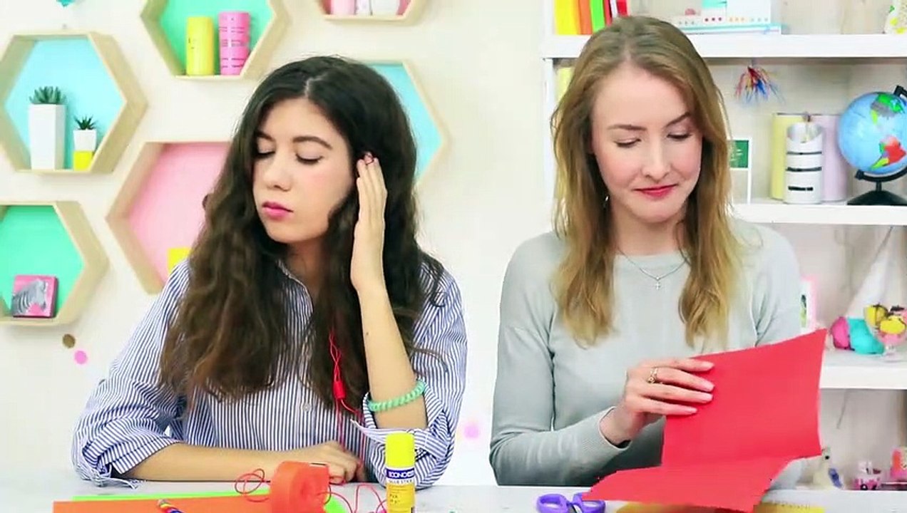 11 TRUCOS RAROS PARA INTRODUCIR GADGETS EN CLASE /BROMAS PARA EL REGRESO A CLASES