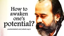 Acharya Prashant, with students: How to awaken one's potential?