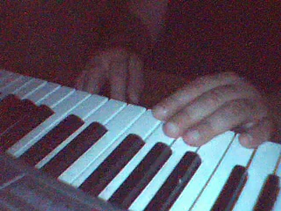 ,عزف ماهر الغمرى ,,,,,رائعة عبد الحليم,,فوق الشوك مشانى زمانى قاللى تعال نروح للحب