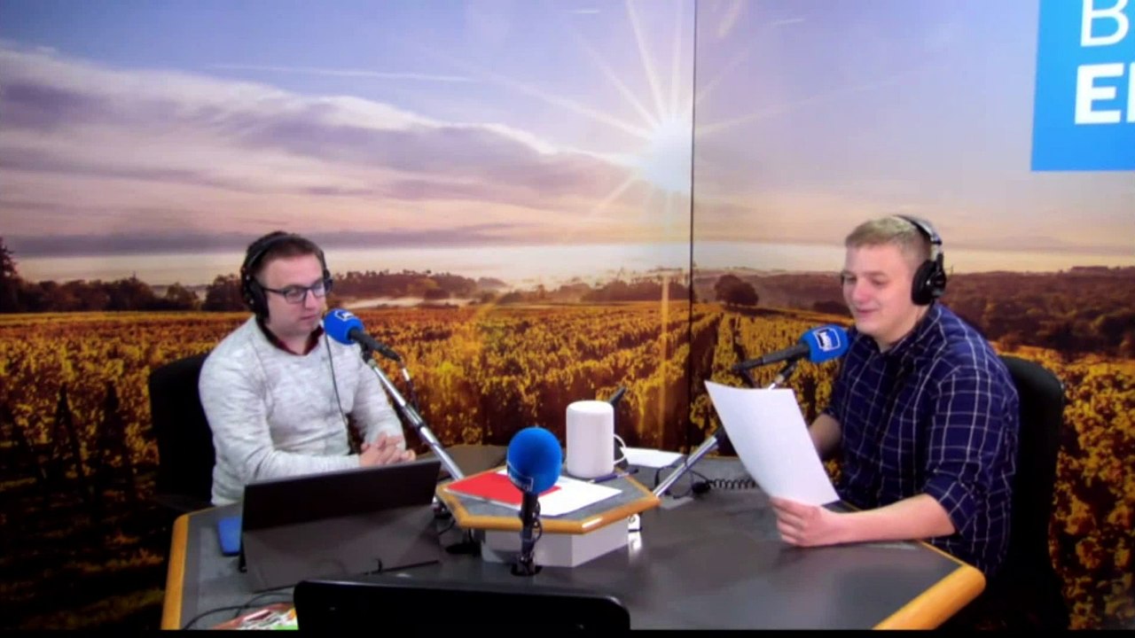 Kääsdi #56 - 11. November 1930 - De Radio het Geburtsdaa