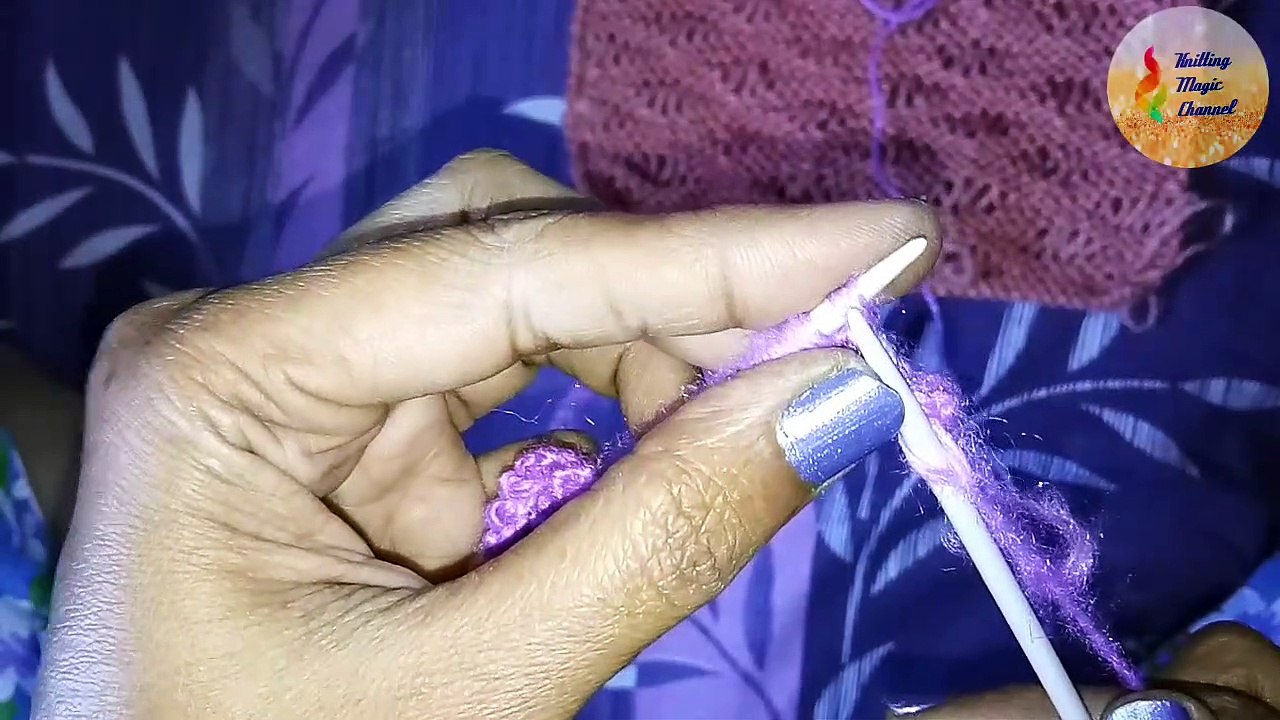 Easy reversable pattern for ladies cardigans, jackets, shawls and scarfs