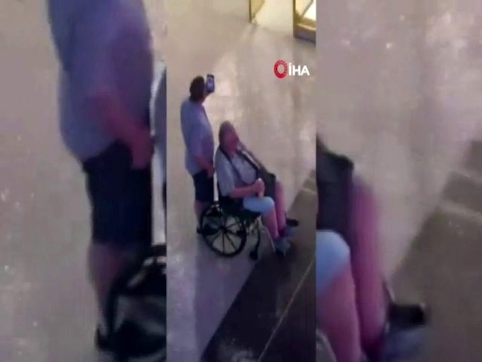 Dubai'de alışveriş merkezini su bastı