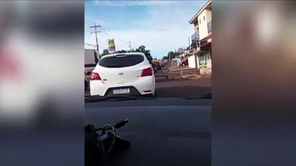 Morador reclama de trânsito na Rua Domiciliano Theobaldo Bresolin