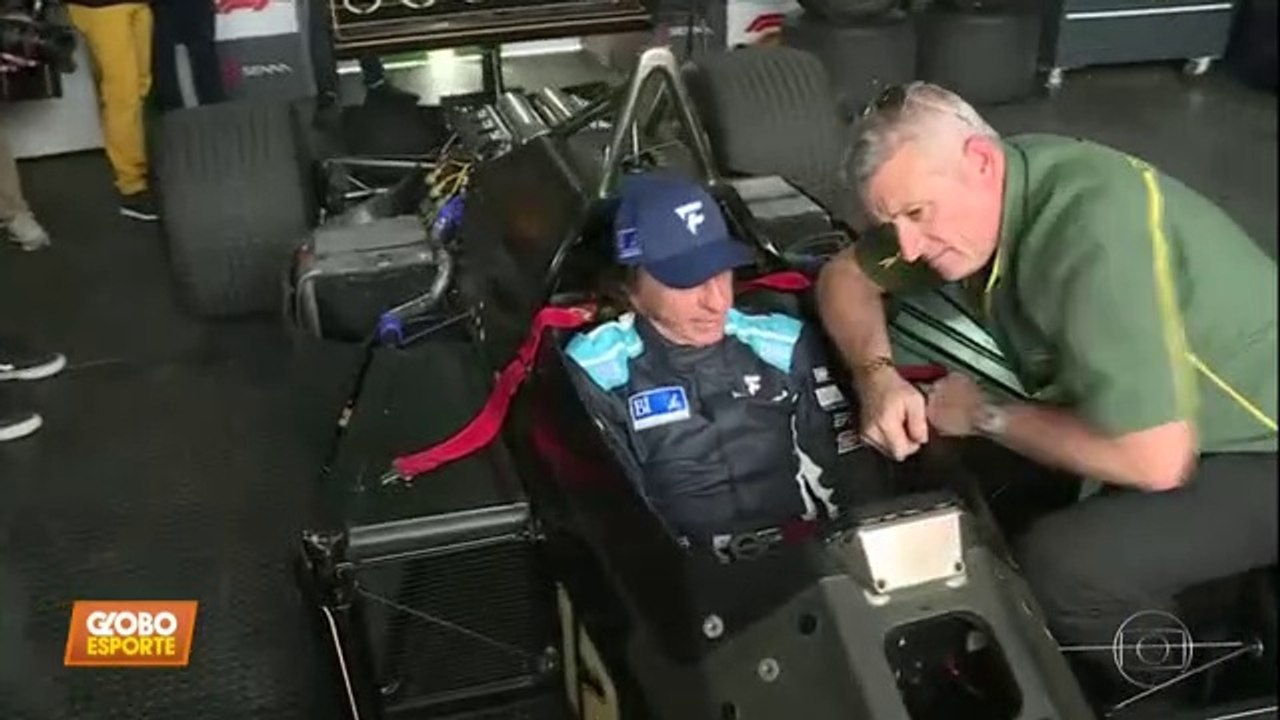 Carros de Ayrton Senna passeiam por São Paulo na semana do GP do Brasil