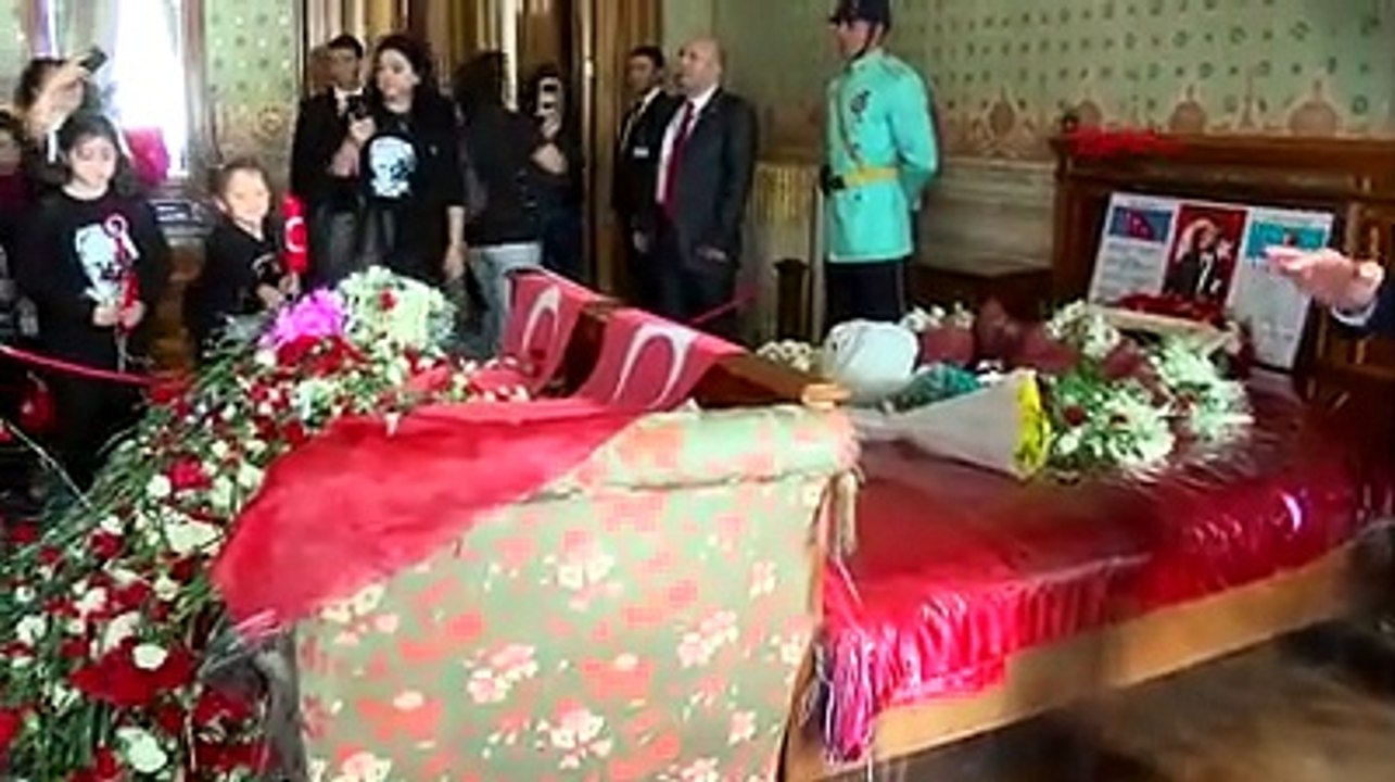 Dolmabahçe Sarayı'nda ziyaretçi rekoru kırıldı