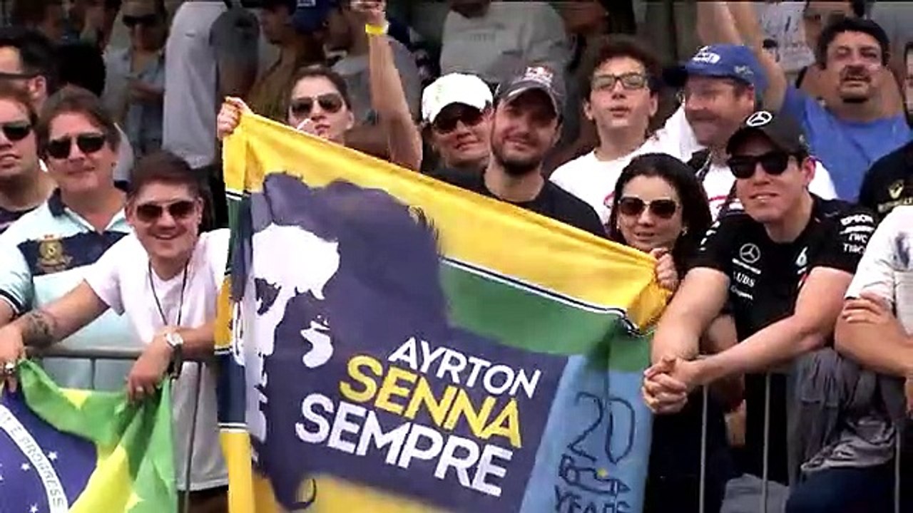 Homenageando Ayrton Senna, carros históricos da Fórmula 1 correm pelas ruas do Ibirapuera