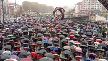 Pensionistas se concentran en Bilbao para reclamar pensiones dignas