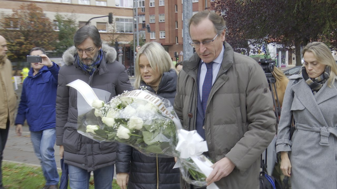 Alonso y Marimar Blanco homenajean a las víctimas del terrorismo