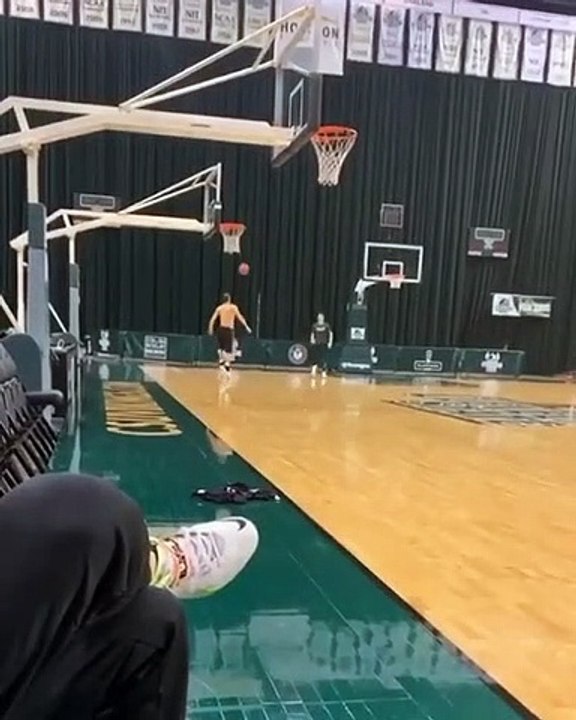 Un sport de foot-basket-ball !