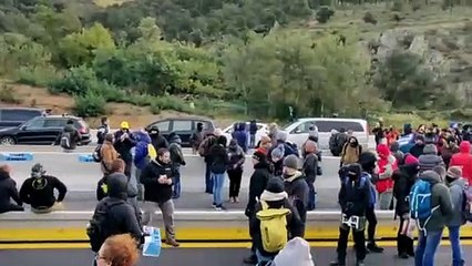 Autopista cortada en La Jonquera por Tsumani Democràtic