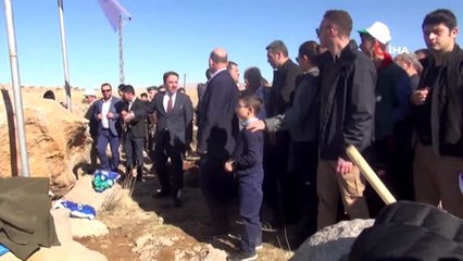 Bakan Soylu, Namaz Dağı üs bölgesinde fidan dikim etkinliğine katıldı