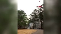 Avustralya'da devam eden yangınlara müdahale eden bir helikopter düştü