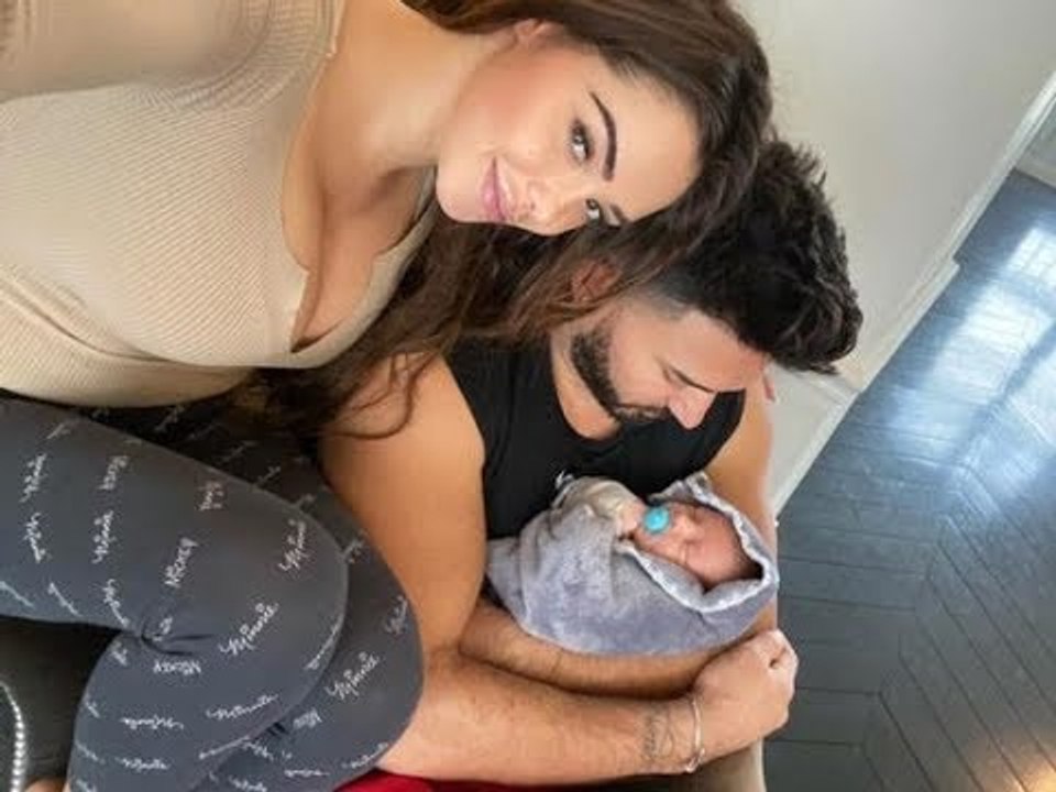 Nabilla dévoile le visage de son fils Milann depuis Dubaï