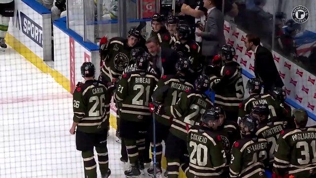 Patrick Roy pète une tabarnak de coche avec l’arbitre après la défaite des Remparts