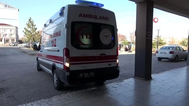 4 öğrenci gıda zehirlenmesi şüphesiyle hastaneye kaldırıldı