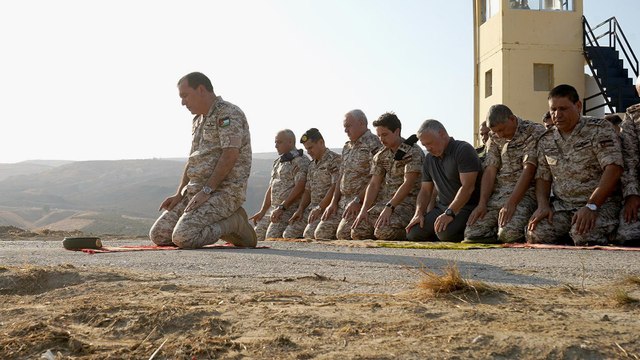 ما الرسالة؟.. ملك الأردن يزور الأراضي المستعادة من إسرائيل