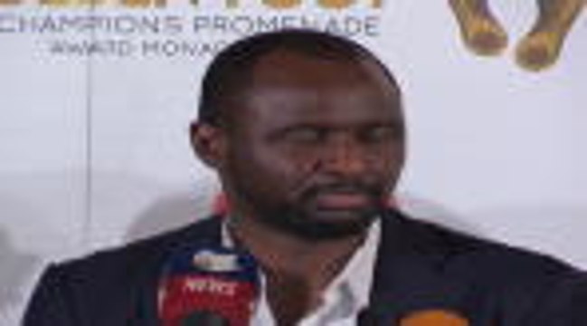 Arsenal - Vieira : Il faut être derrière Unai Emery