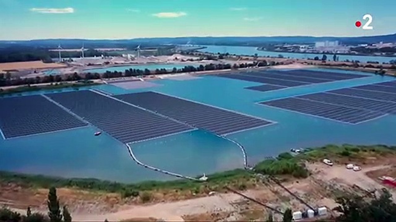 Énergie : Élisabeth Borne demande à EDF d'envisager la fin du nucléaire