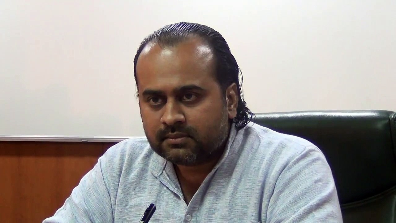 Acharya Prashant, with students: When you believe in your identity, you will never know the reality
