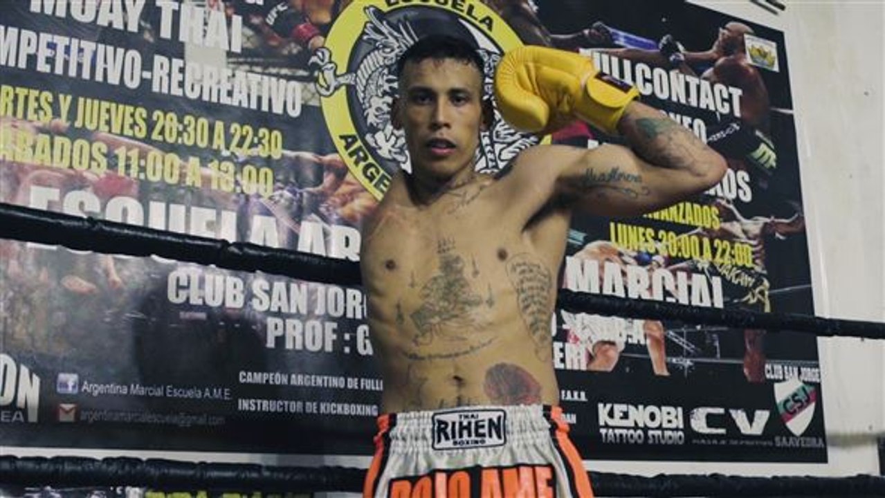 Inspirierende Story: Der einarmige Muay Thai Kämpfer