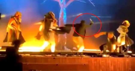 Suudi Arabistan'da tiyatro salonunda sahnedeki oyunculara bıçaklı saldırı: 3 yaralı