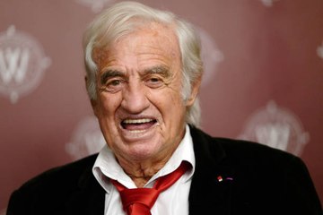 Jean-Paul Belmondo décoré de la Légion d'honneur