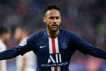 Les clauses les plus étranges dans les contrats des stars du foot