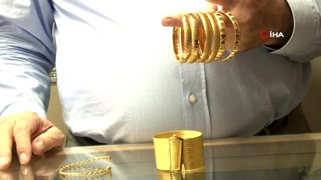 Altın düşüyor... Altın yatırımcıları ve kuyumcular tedirgin