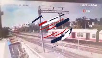İki trenin kafa kafaya çarpıştığı kazanın görüntüleri yayınlandı