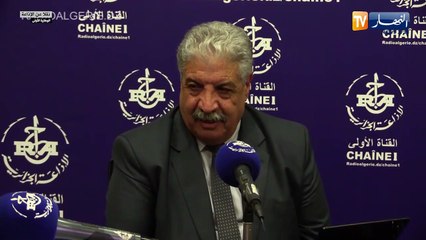 " الطيب بوزيد: لا سياسة داخل الحرم الجامعي "